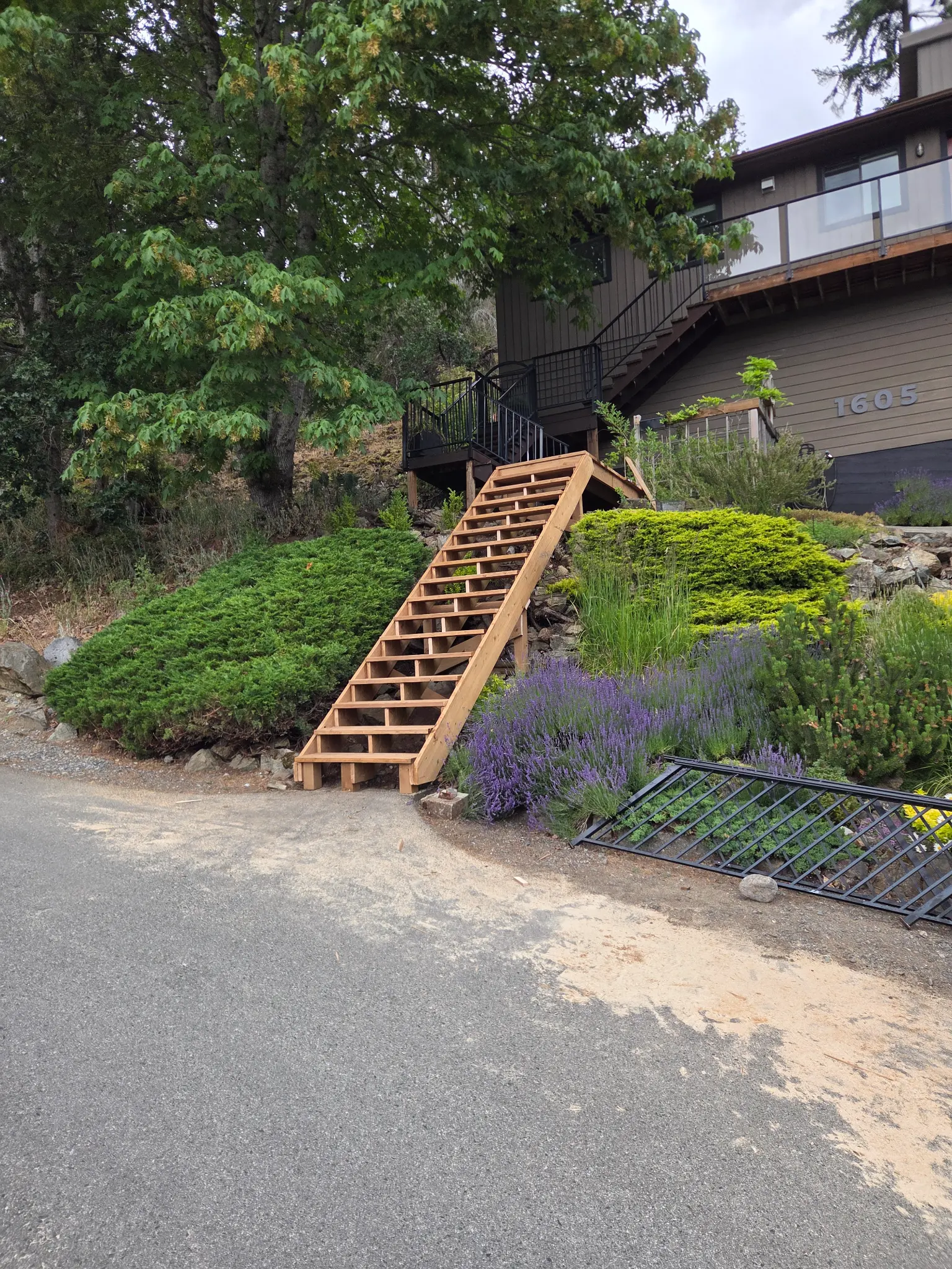 VisionBuild project site showing structural work and site management